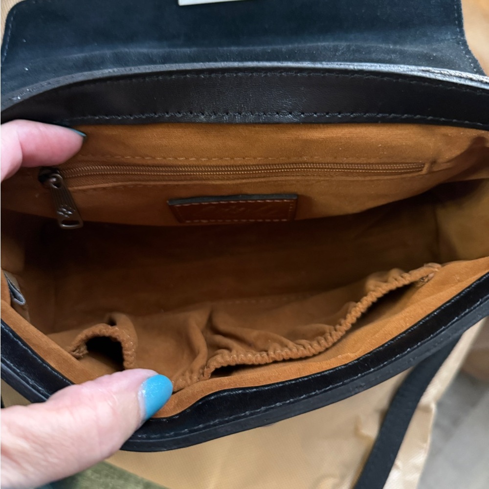 Patricia Nash Black Leather Heritage Bag - Picture 5 of 10